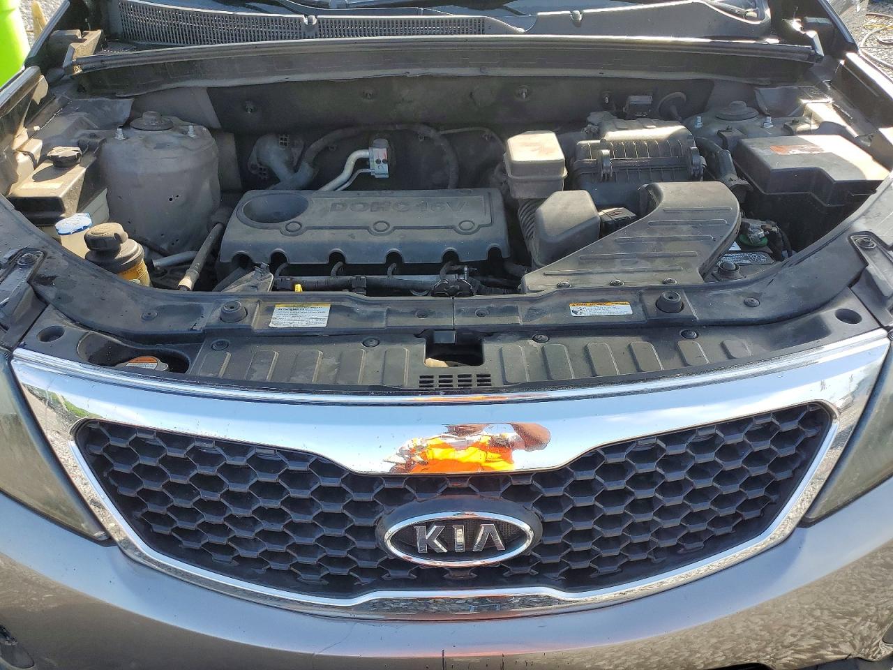 KIA SORENTO 2011 — 13