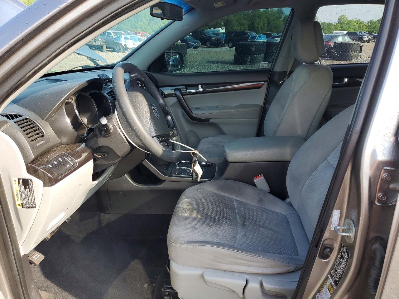 KIA SORENTO 2011 — 8