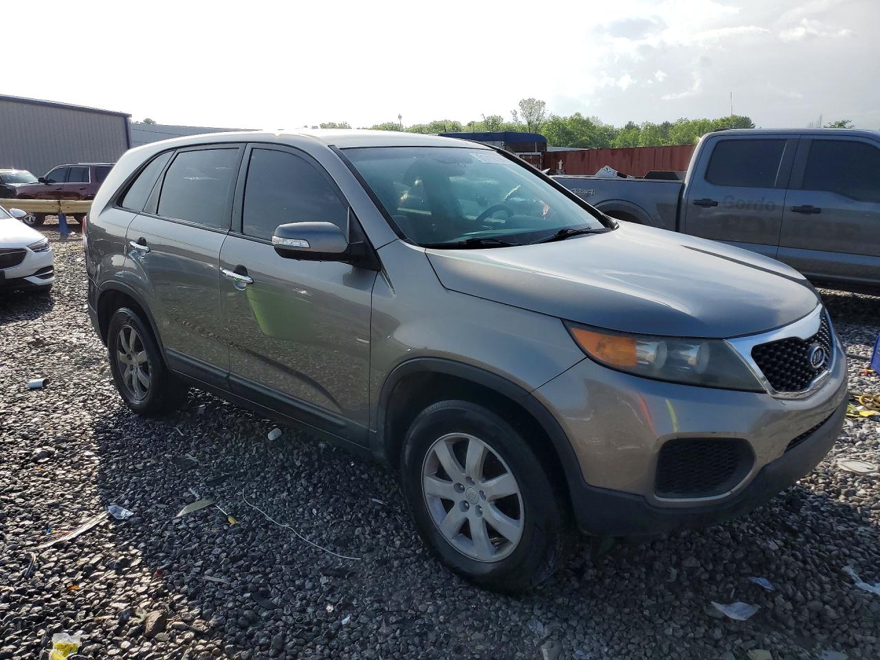 KIA SORENTO 2011 — 5