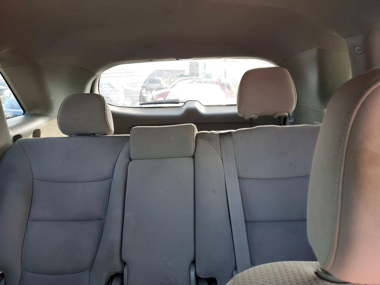 KIA SORENTO 2011 — 11