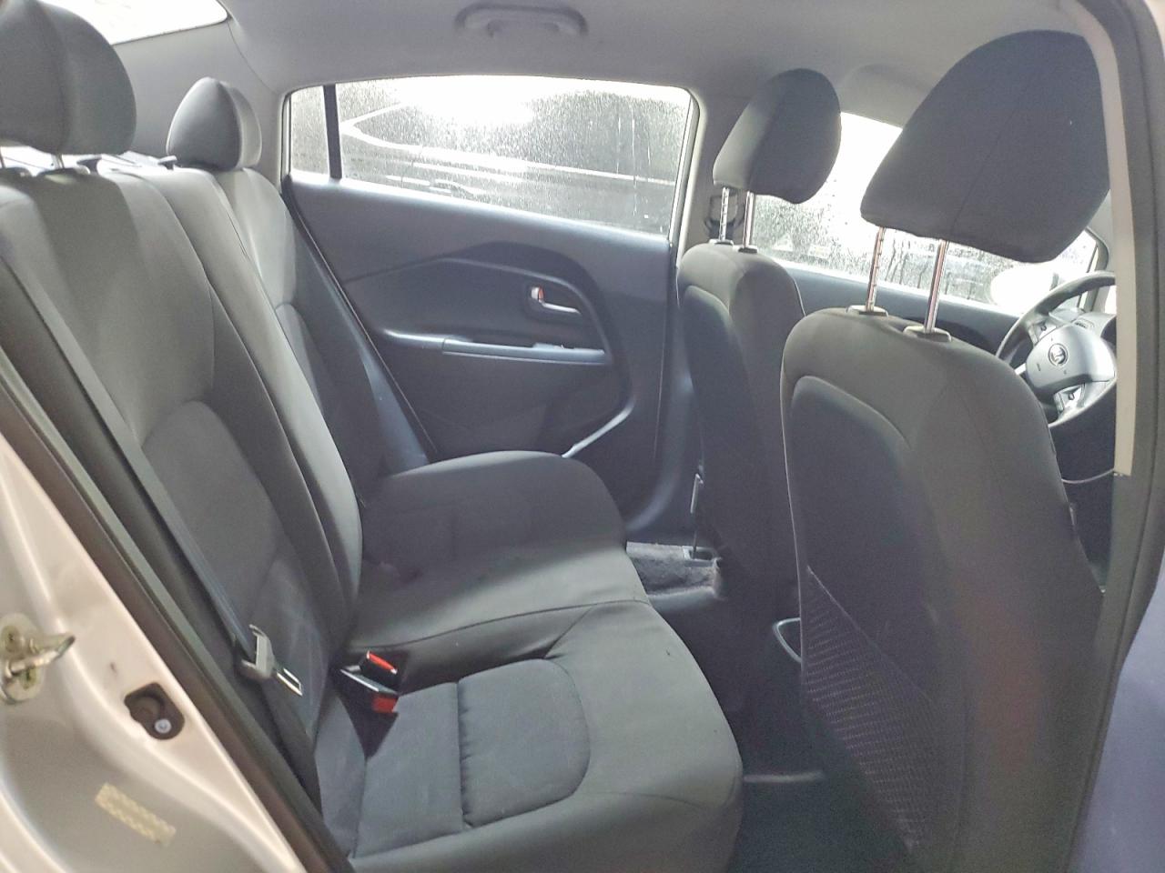 KIA RIO 2015 — 11