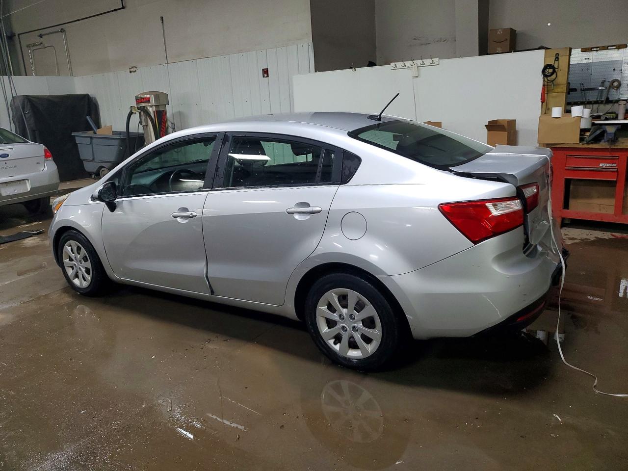KIA RIO 2015 — 3