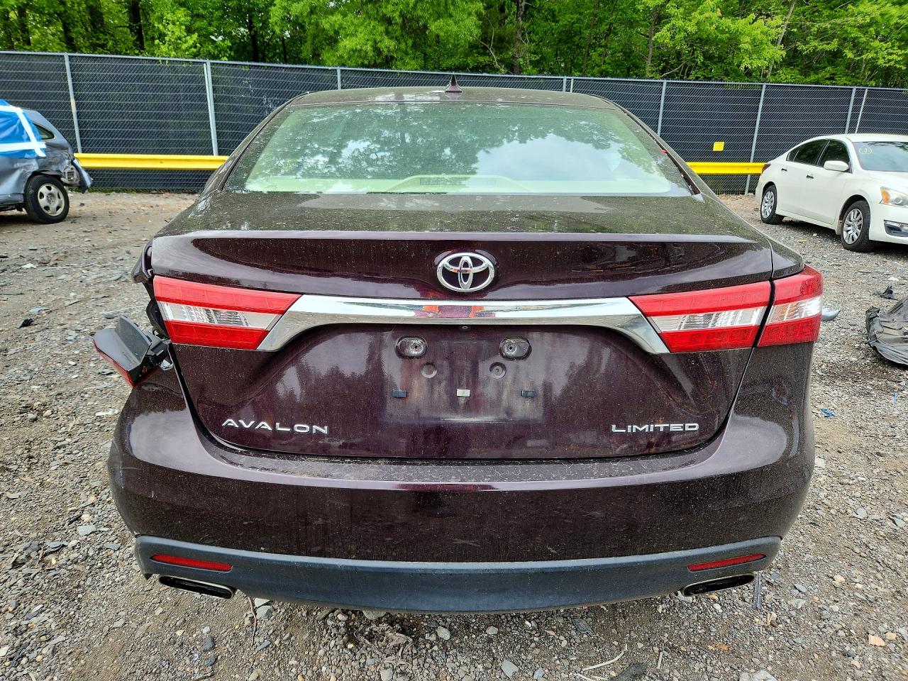 TOYOTA AVALON 2013 — 7