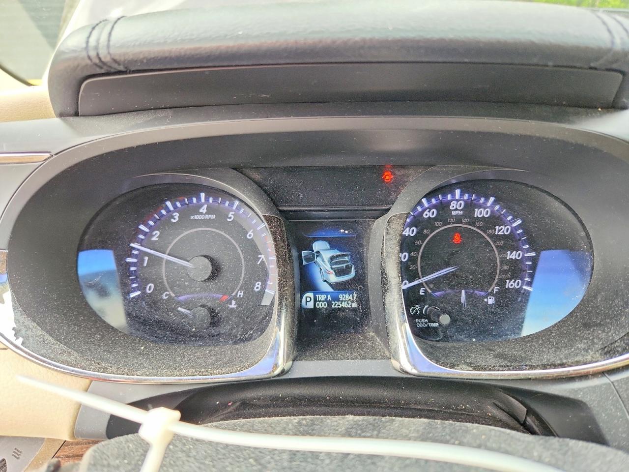 TOYOTA AVALON 2013 — 10