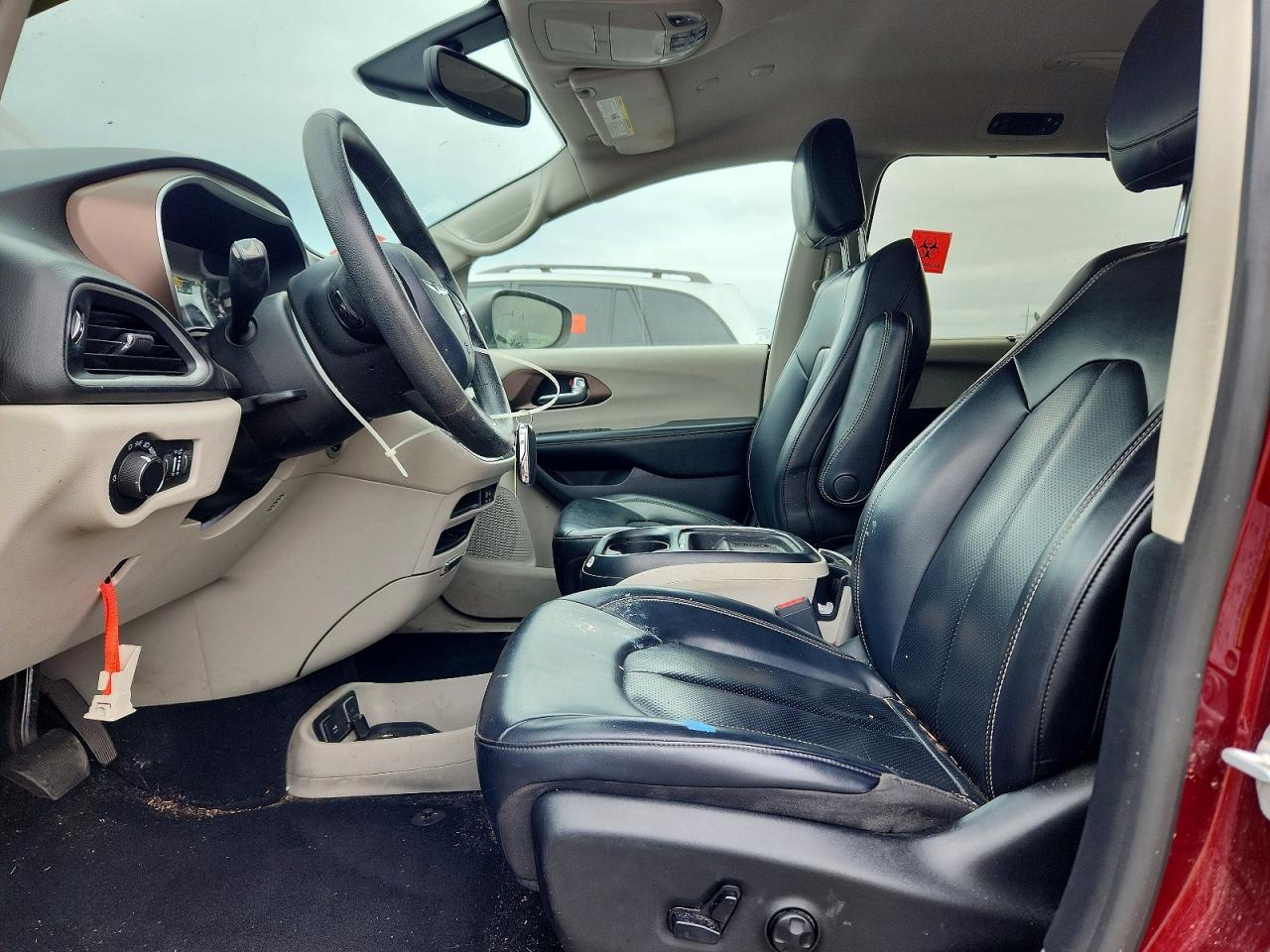 CHRYSLER VOYAGER 2020 — 8