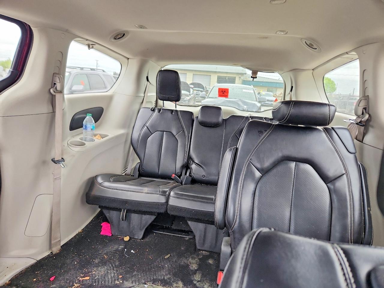 CHRYSLER VOYAGER 2020 — 11