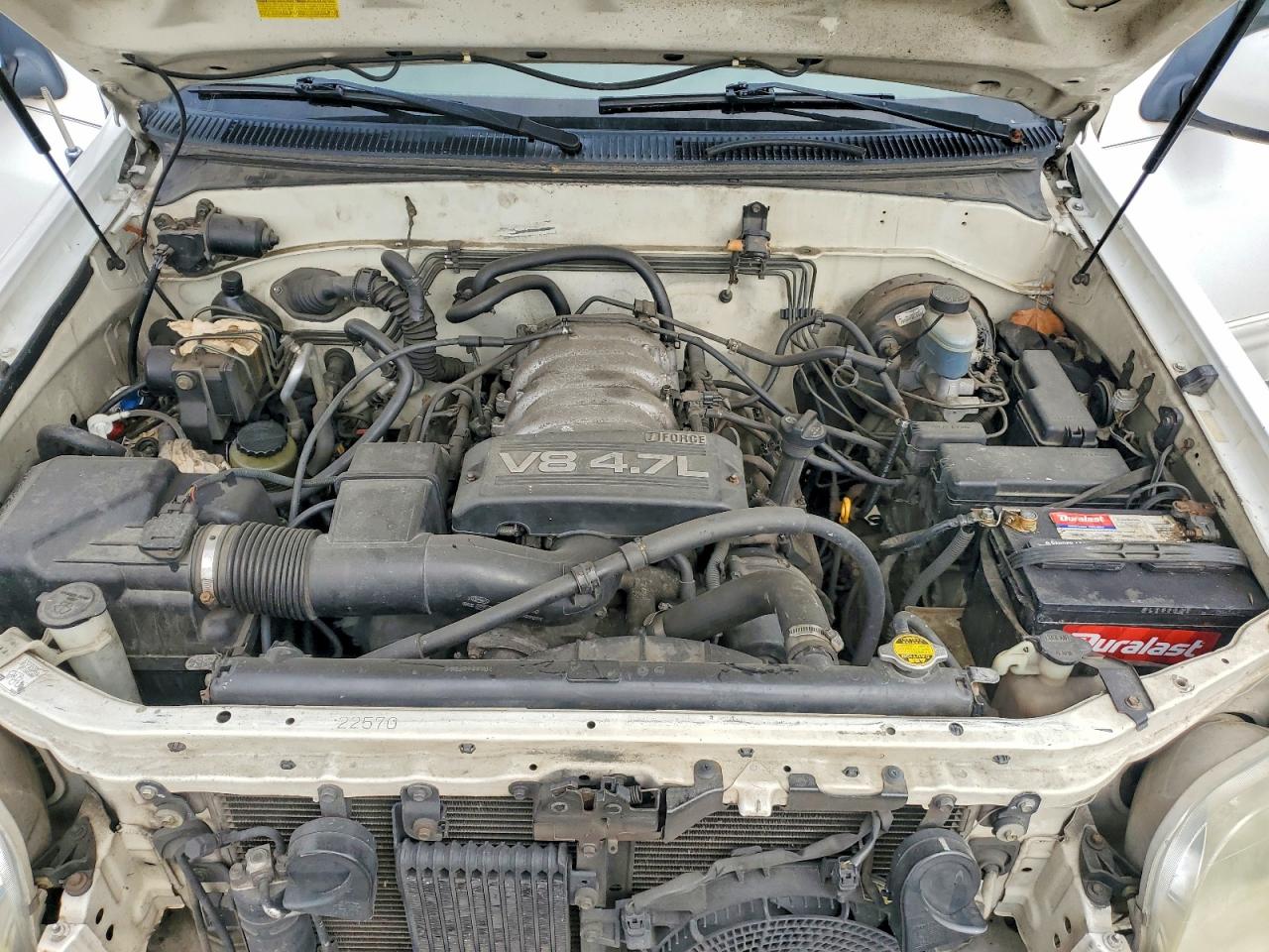 TOYOTA SEQUOIA 2003 — 13