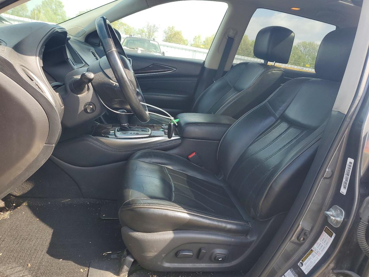 INFINITI QX60 2015 — 8