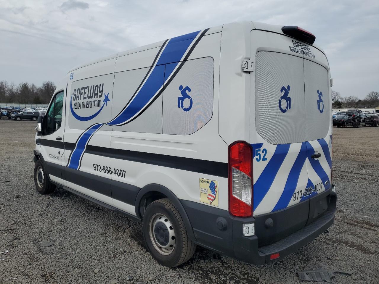 FORD TRANSIT 2024 — 3