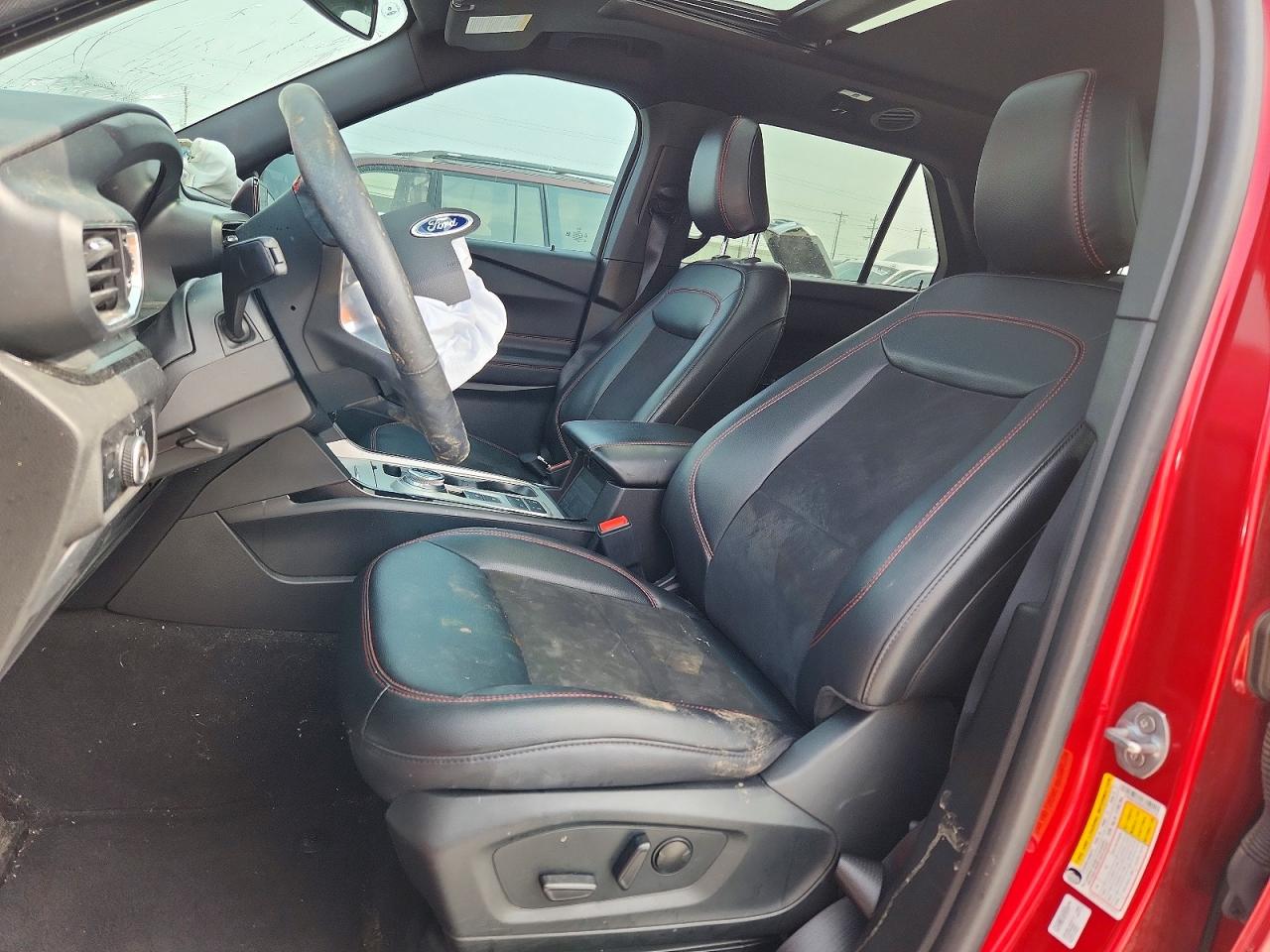 FORD EXPLORER 2024 — 8