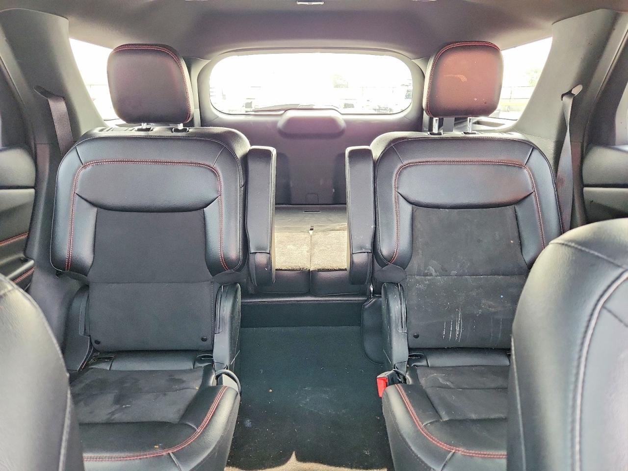 FORD EXPLORER 2024 — 11