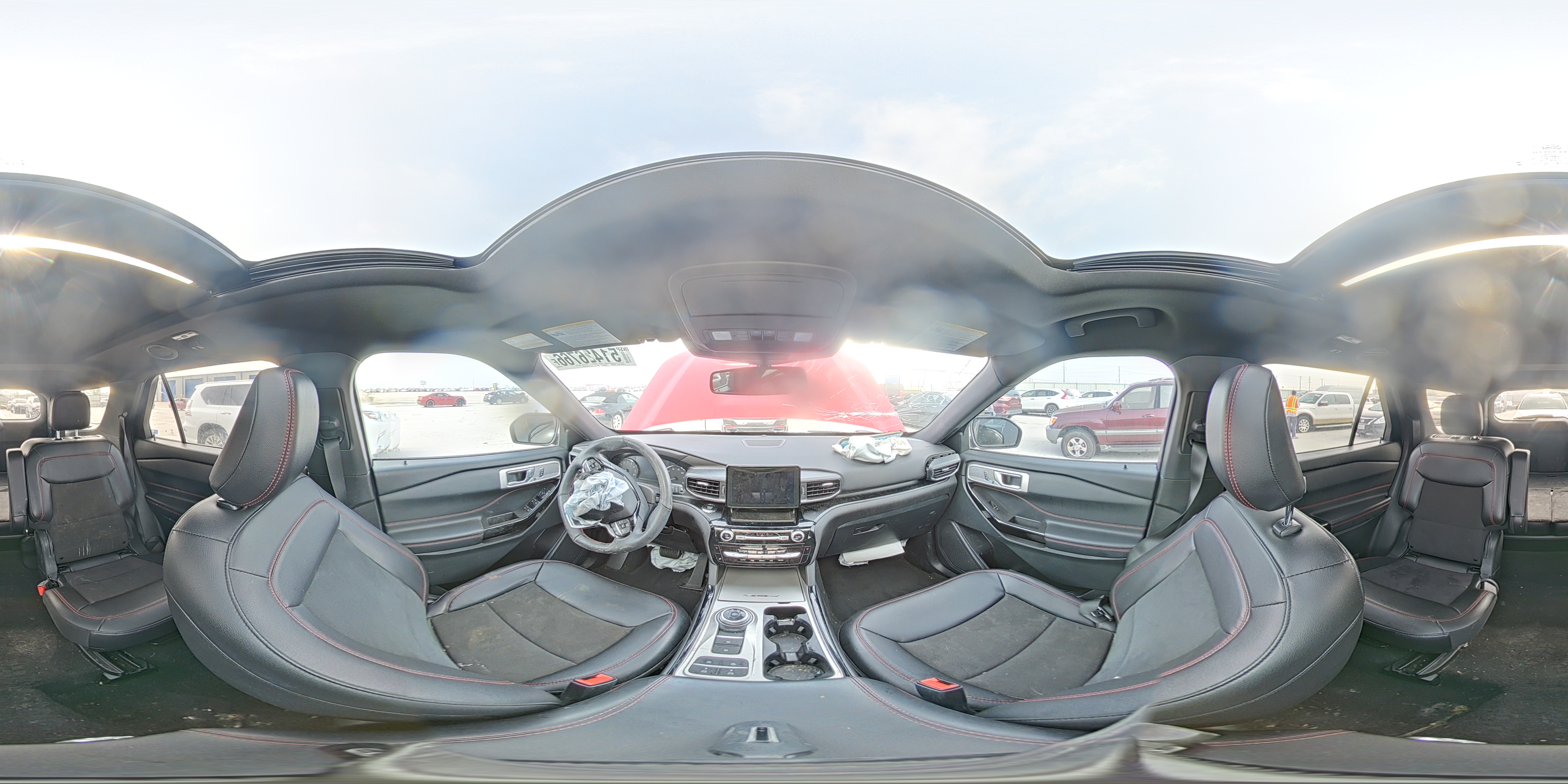 FORD EXPLORER 2024 — 15