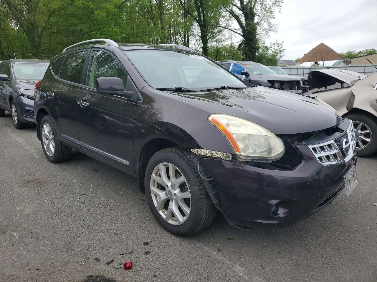 NISSAN ROGUE 2011 — 5