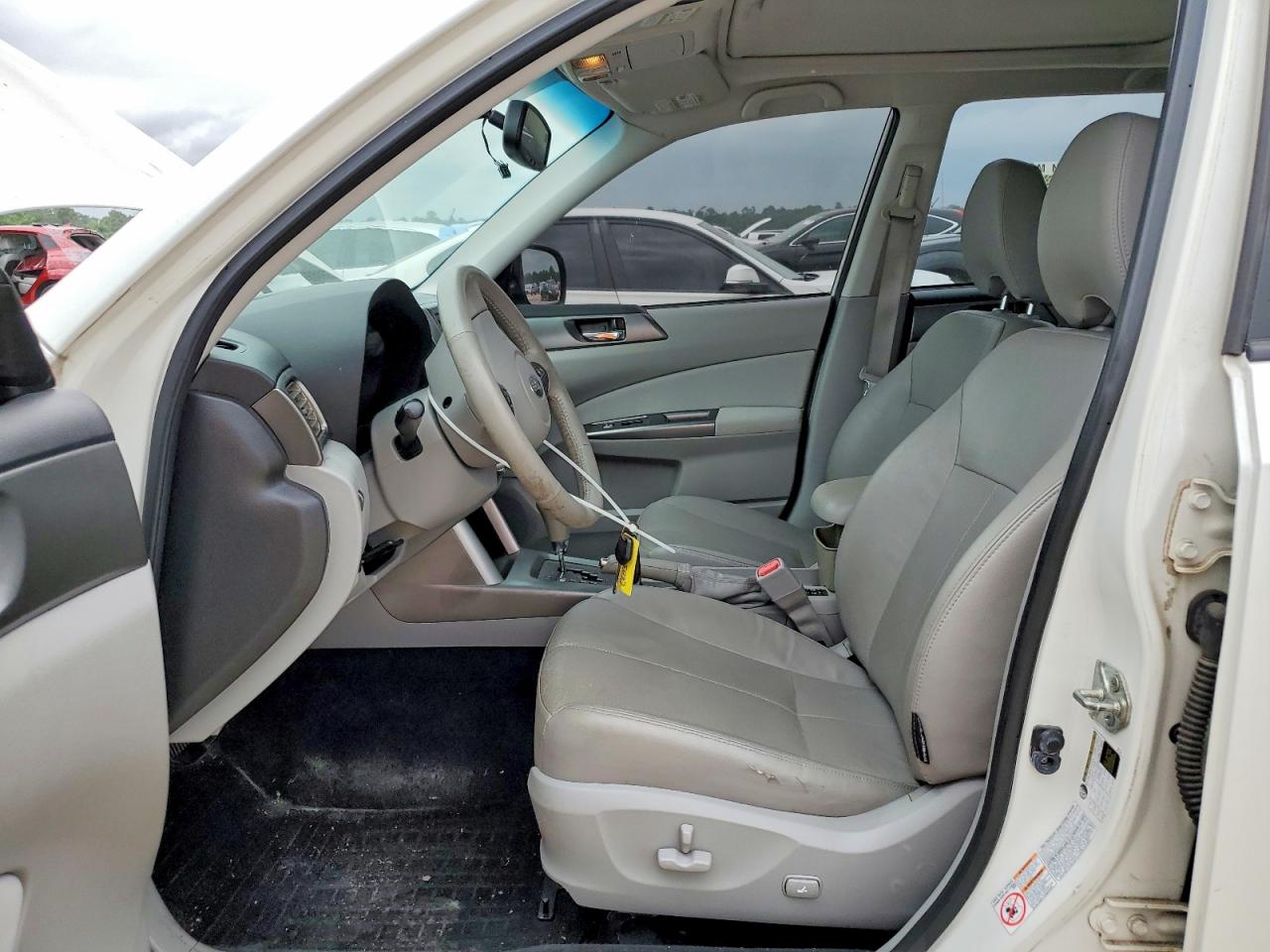 SUBARU FORESTER 2011 — 8