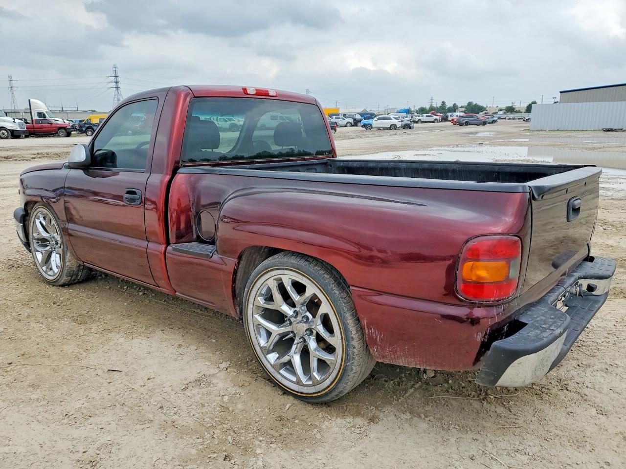 GMC NEW SIERRA 2003 — 3
