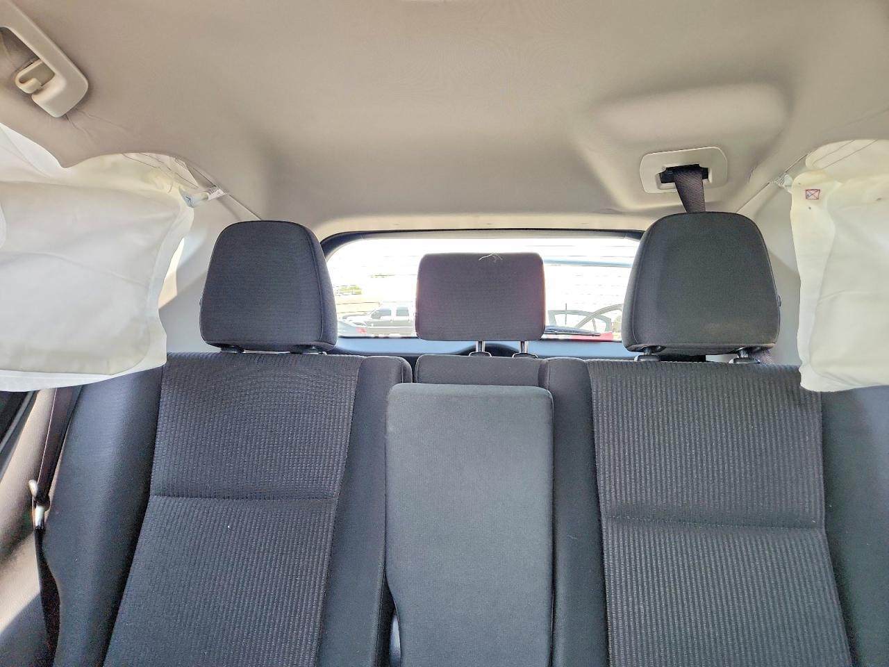 TOYOTA RAV4 2017 — 11