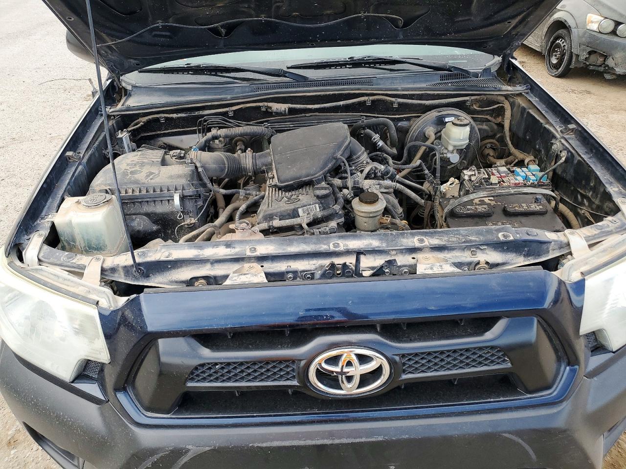 TOYOTA TACOMA 2015 — 12