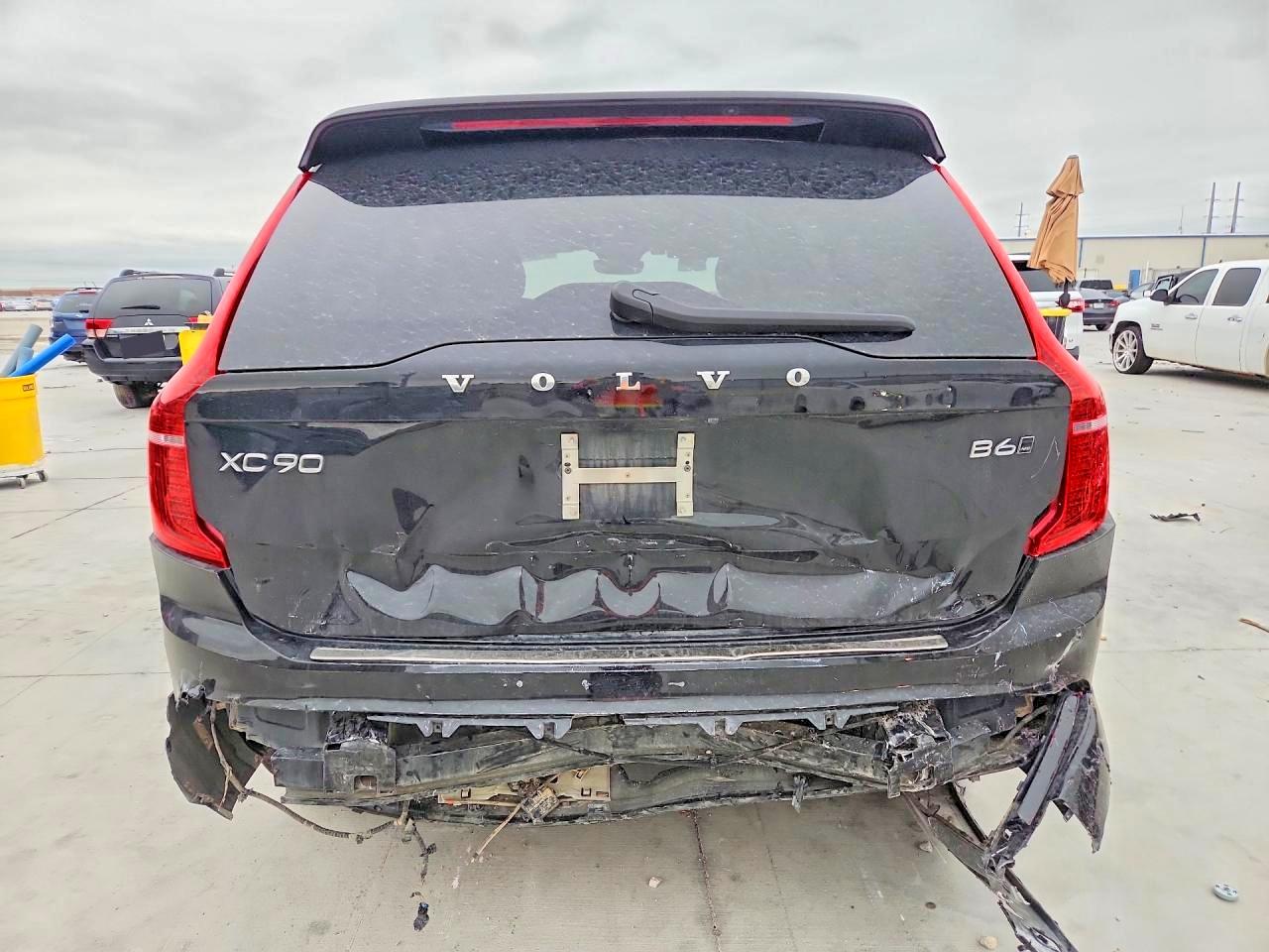 VOLVO XC90 2023 — 7
