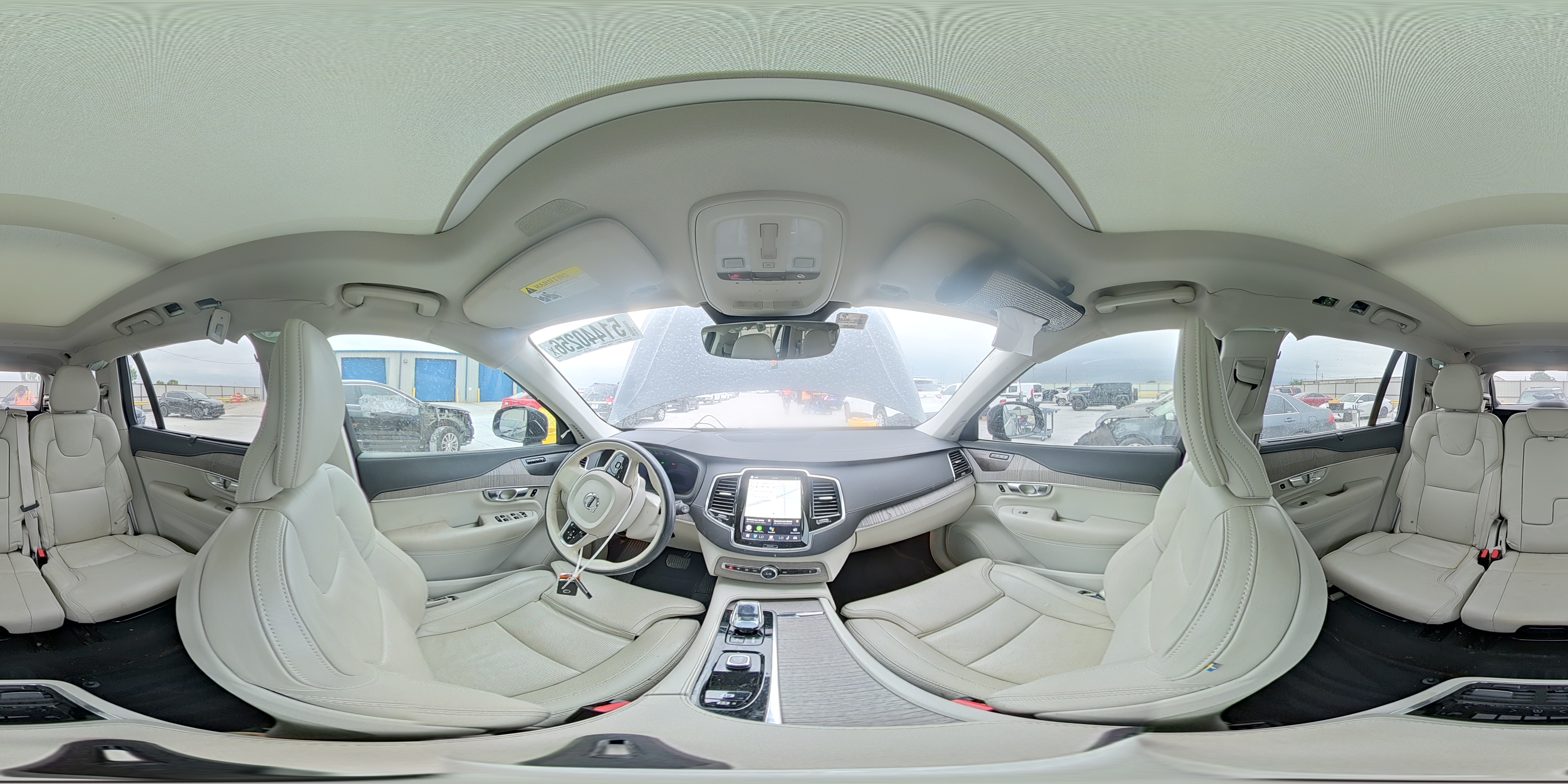 VOLVO XC90 2023 — 15