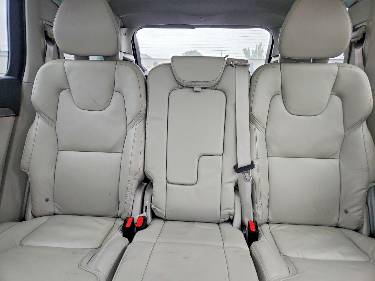 VOLVO XC90 2023 — 11