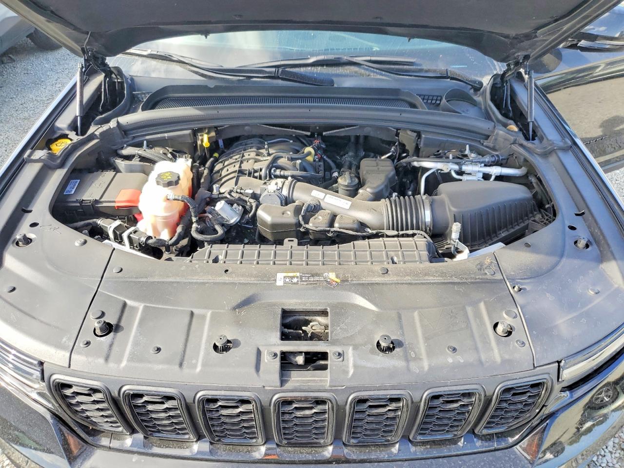 JEEP GRAND CHEROKEE 2023 — 13