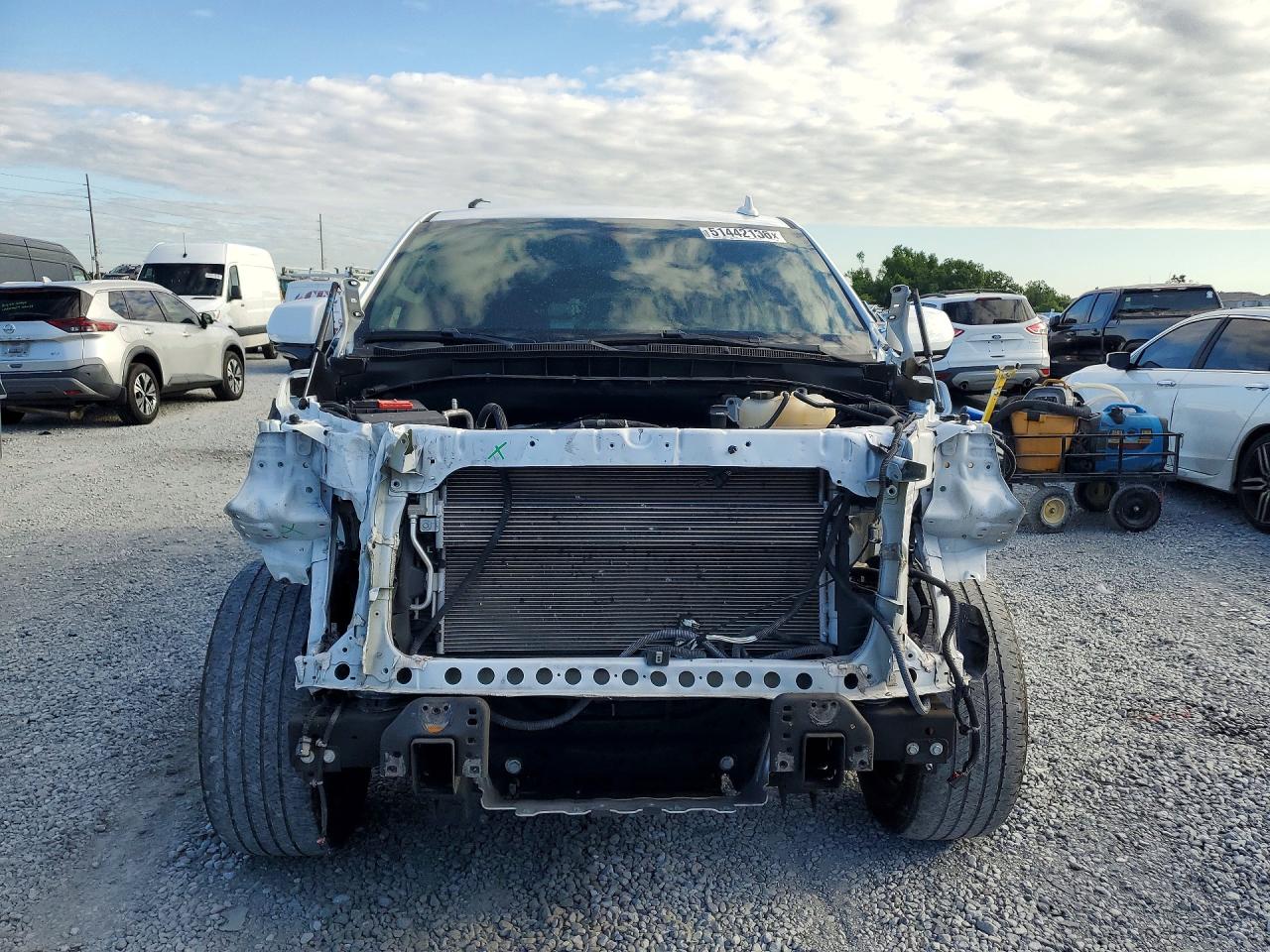 CHEVROLET TAHOE 2023 — 6