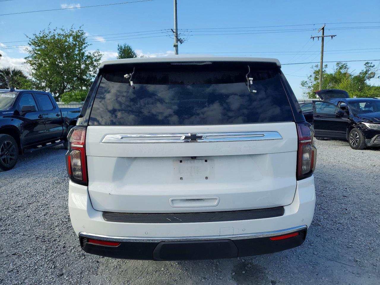 CHEVROLET TAHOE 2023 — 7