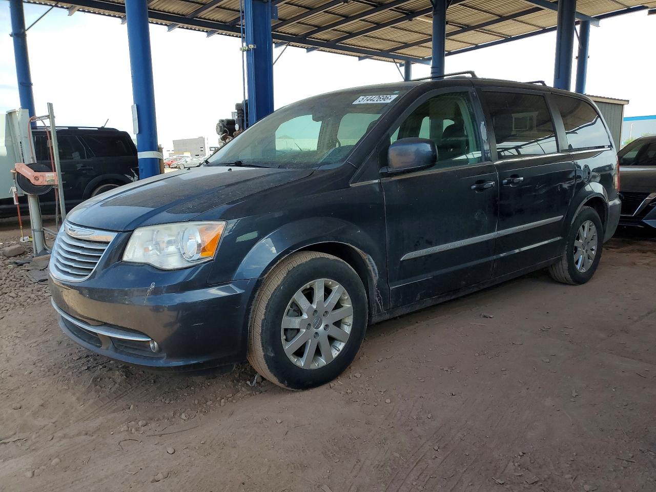 CHRYSLER TOWN & COUNTRY 2014 — 2