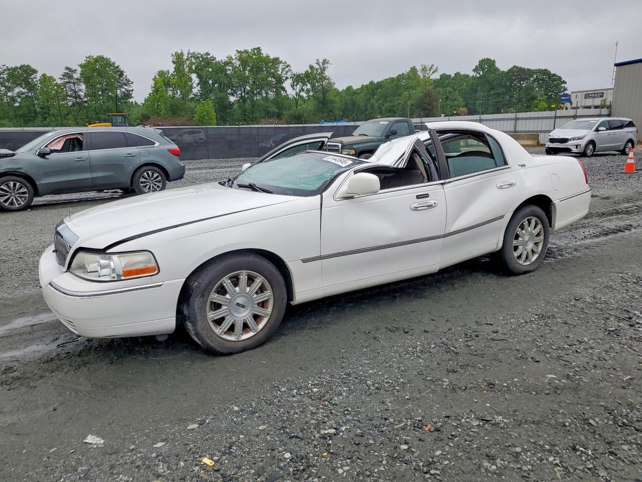 LINCOLN TOWN CAR 2009 — 2