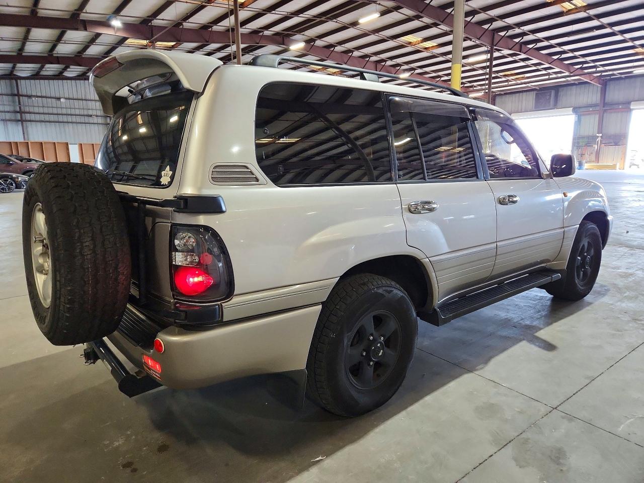TOYOTA LAND CRUISER 1998 — 4