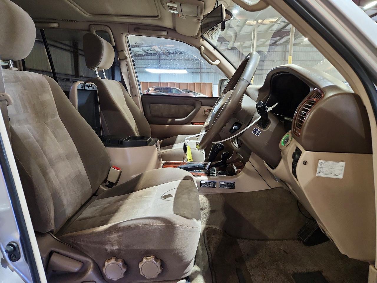 TOYOTA LAND CRUISER 1998 — 8