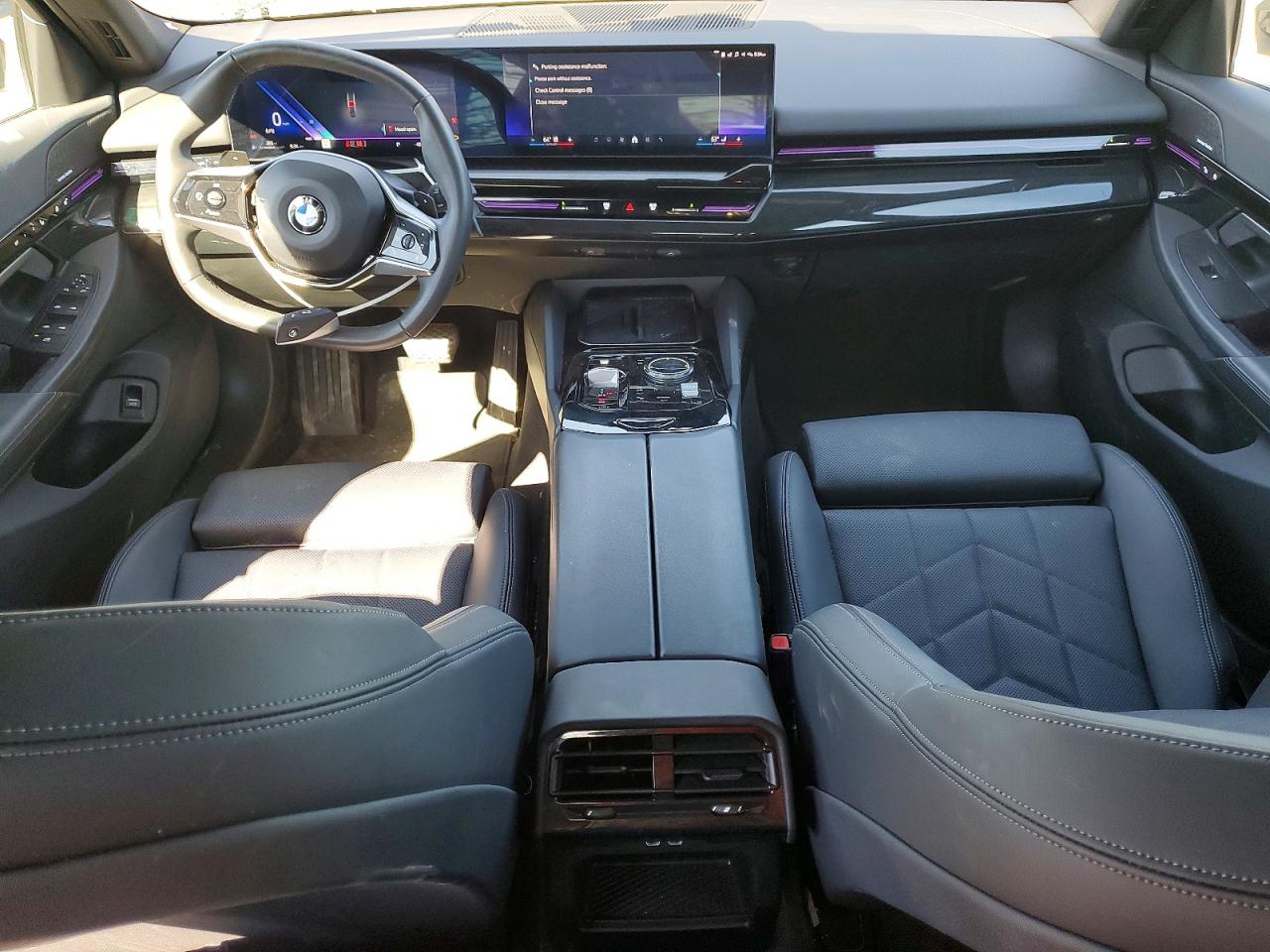 BMW 530 2024 — 9