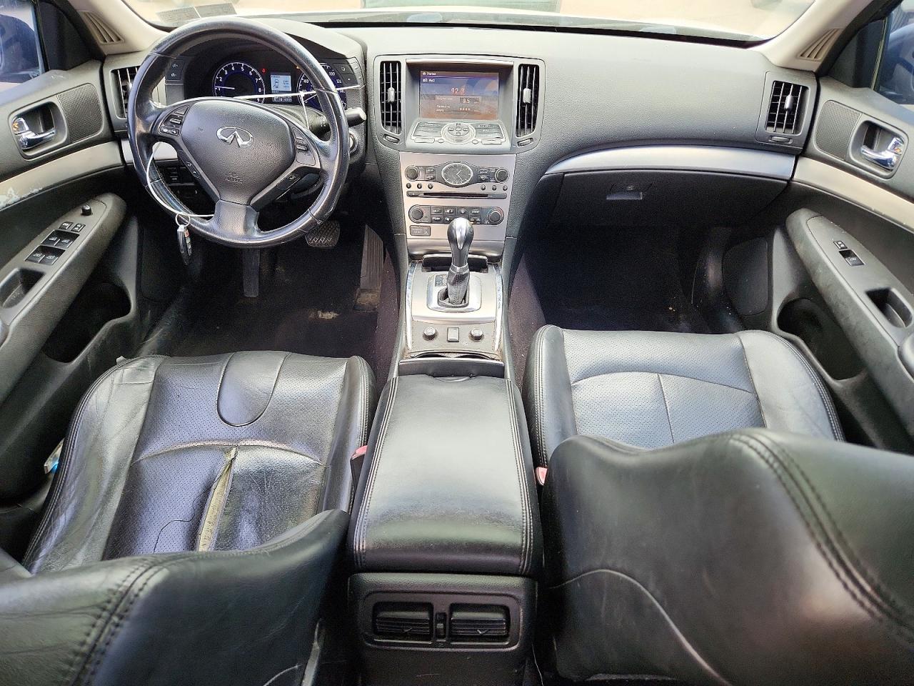 INFINITI Q40 2015 — 9