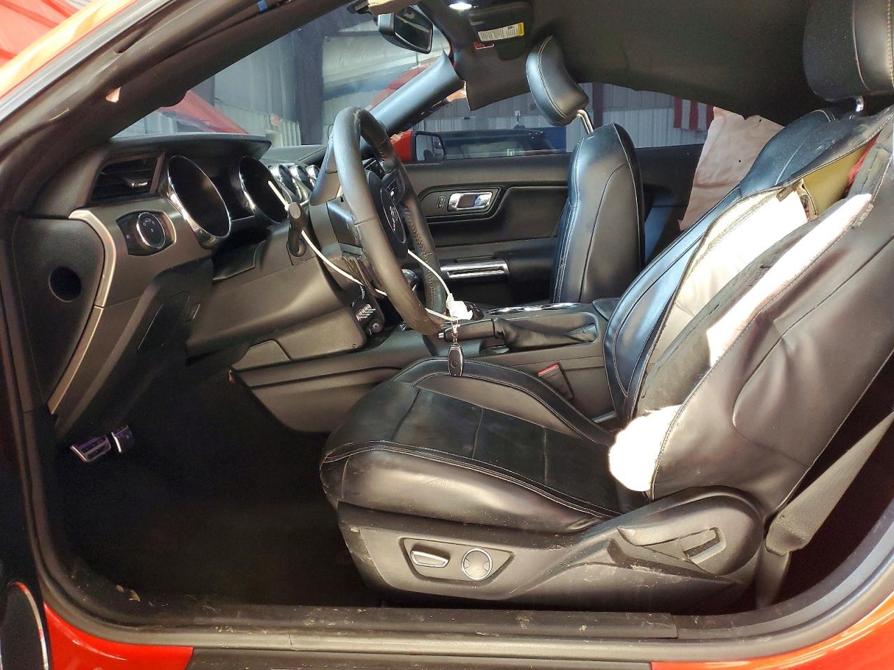 FORD MUSTANG 2015 — 8