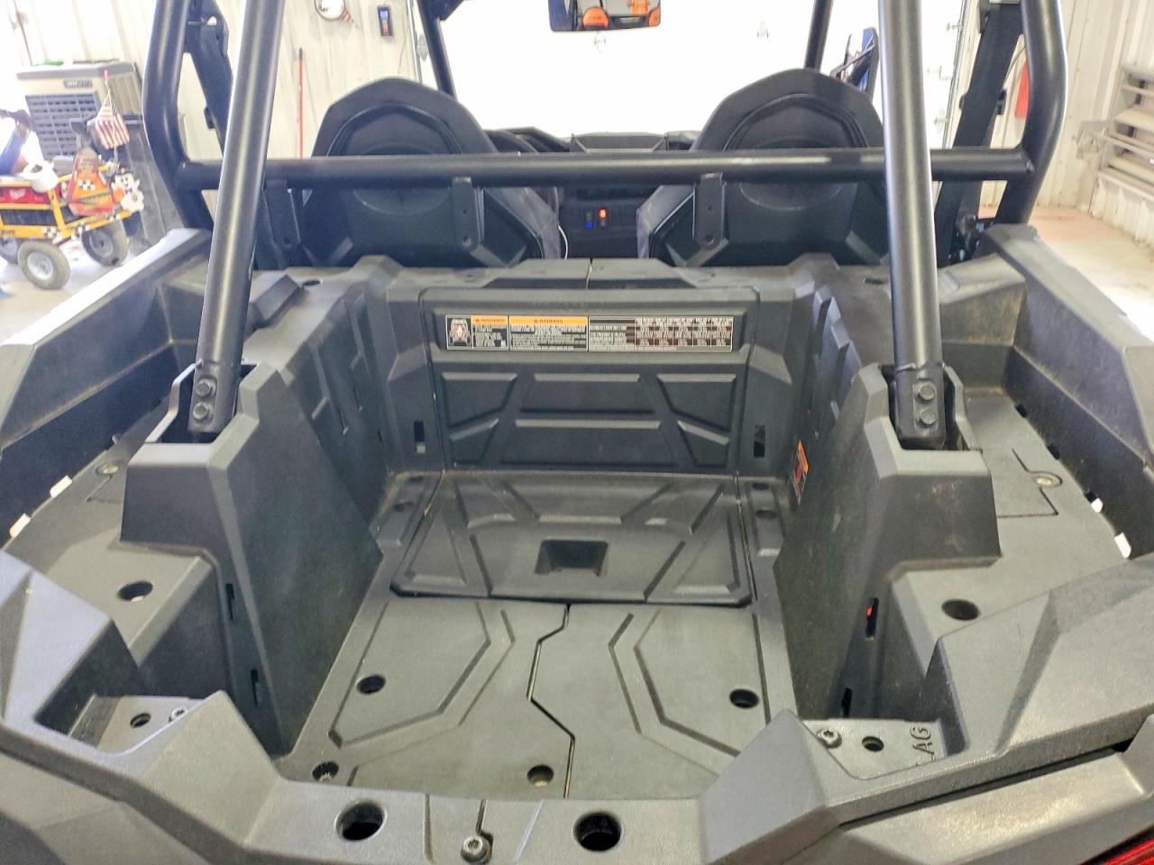 POLARIS RZR 2022 — 7