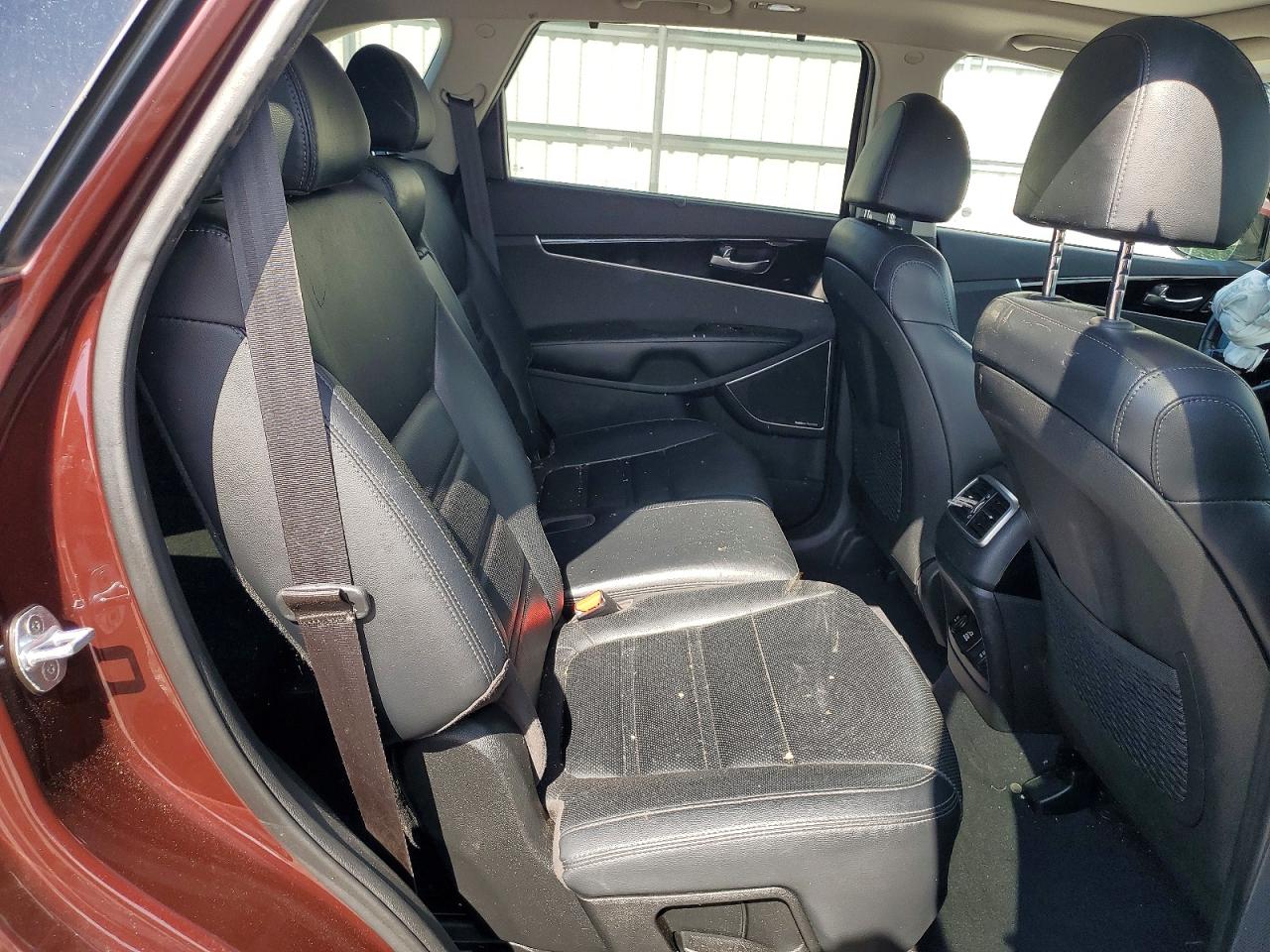 KIA SORENTO 2019 — 12
