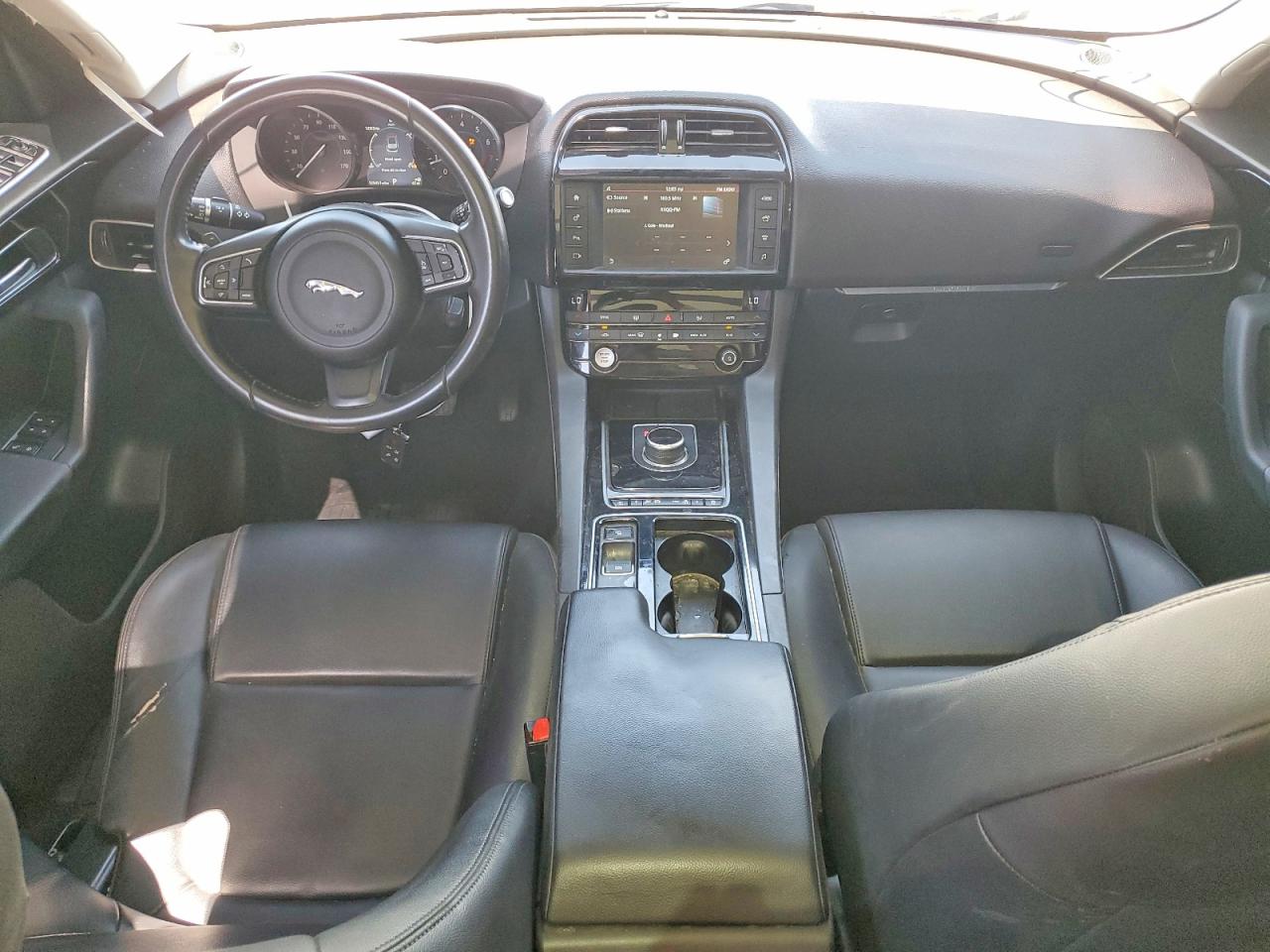 JAGUAR F-PACE 2018 — 9