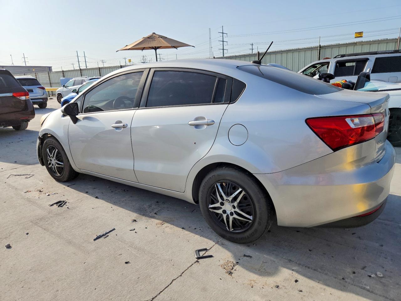 KIA RIO 2017 — 3