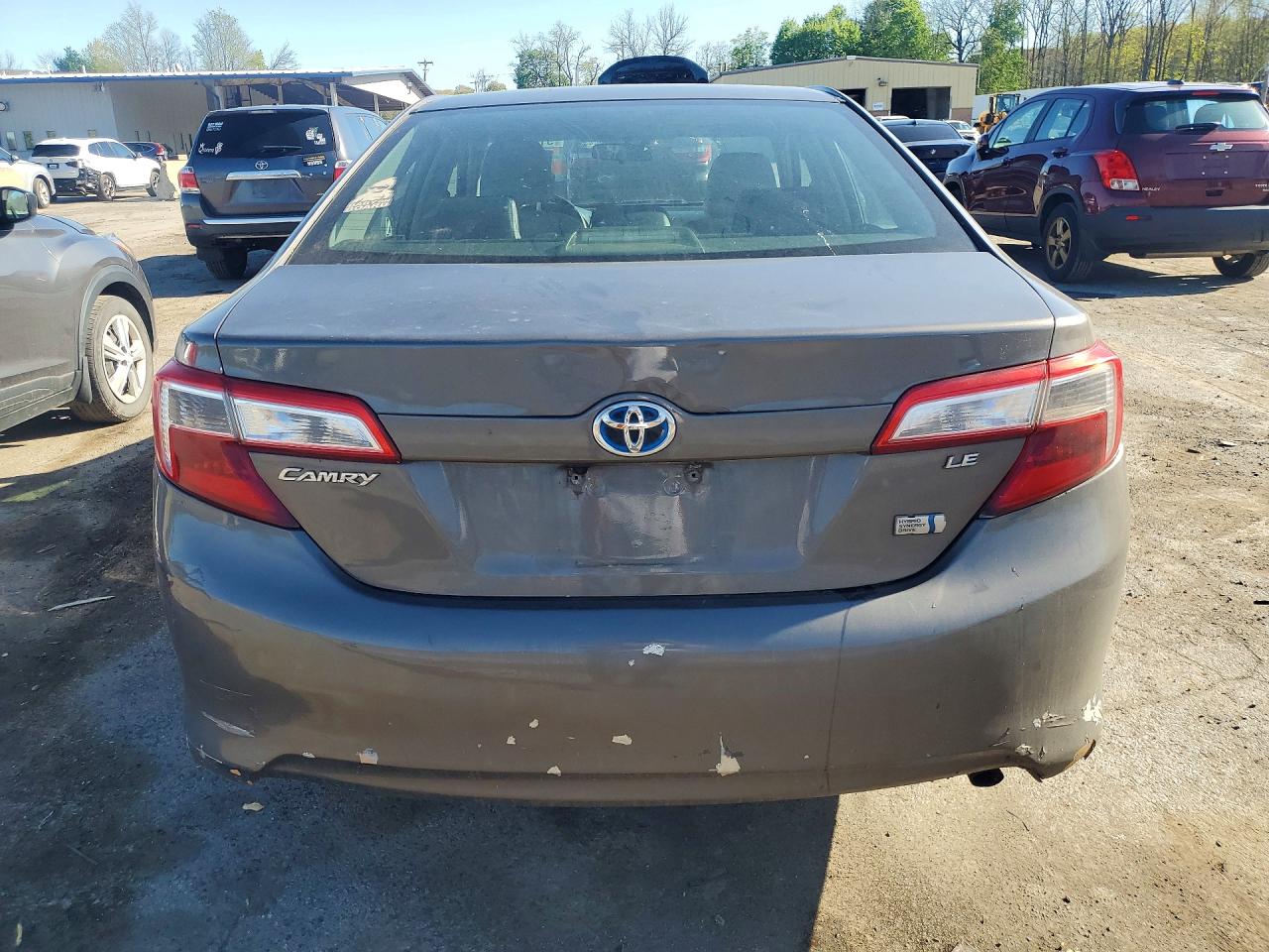 TOYOTA CAMRY HYBRID 2014 — 7
