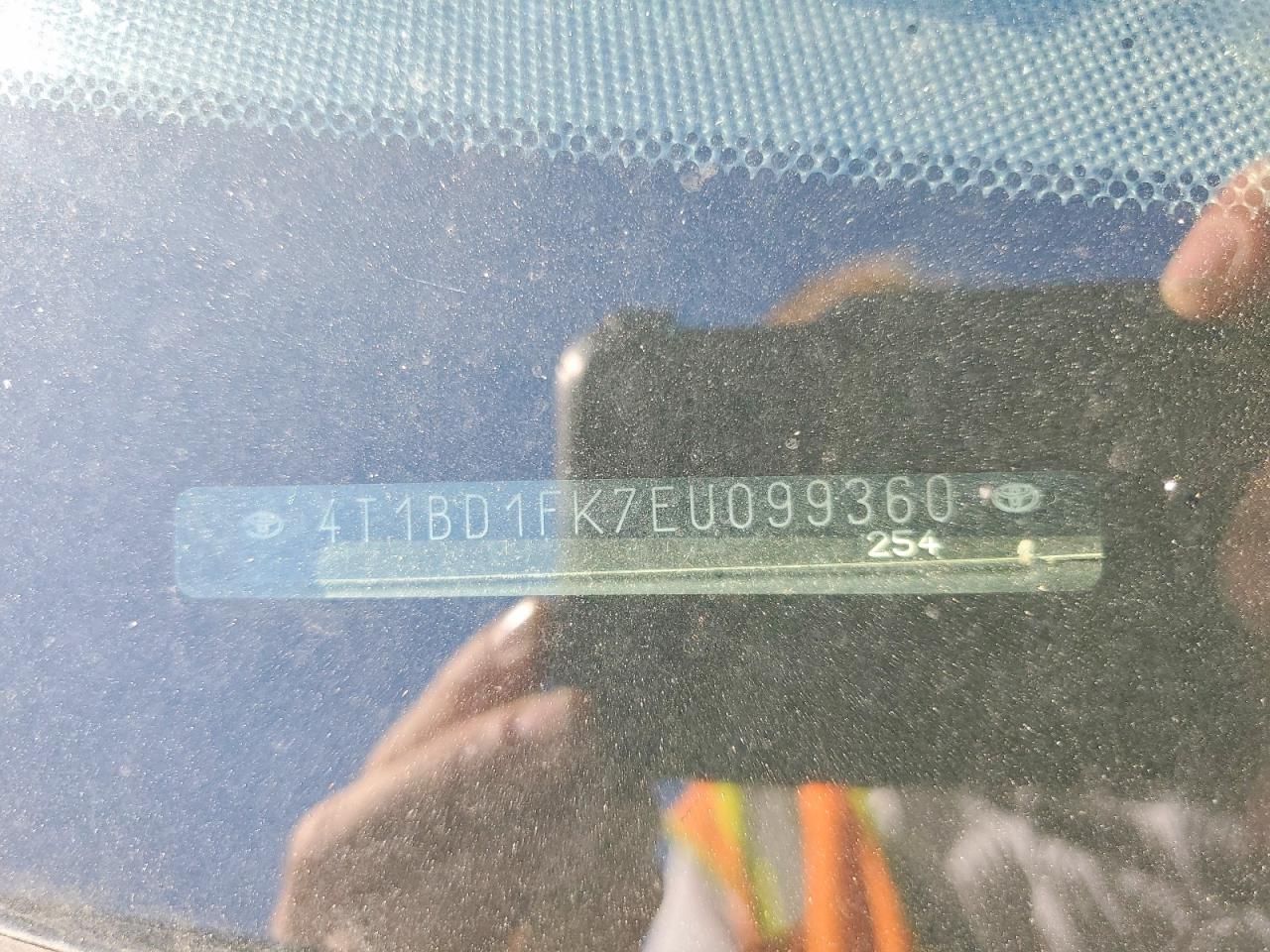 TOYOTA CAMRY HYBRID 2014 — 13