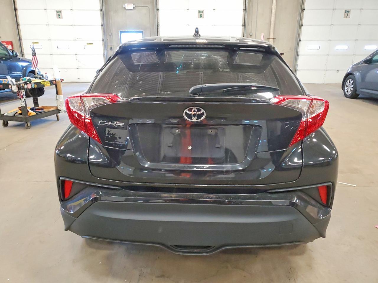 TOYOTA C-HR 2019 — 7
