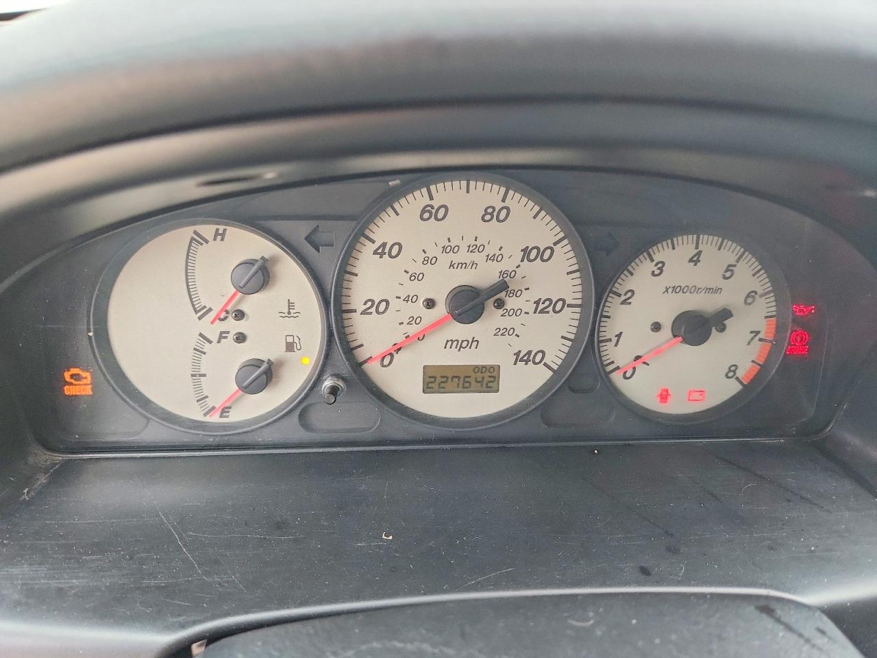 MAZDA PROTEGE 2003 — 10