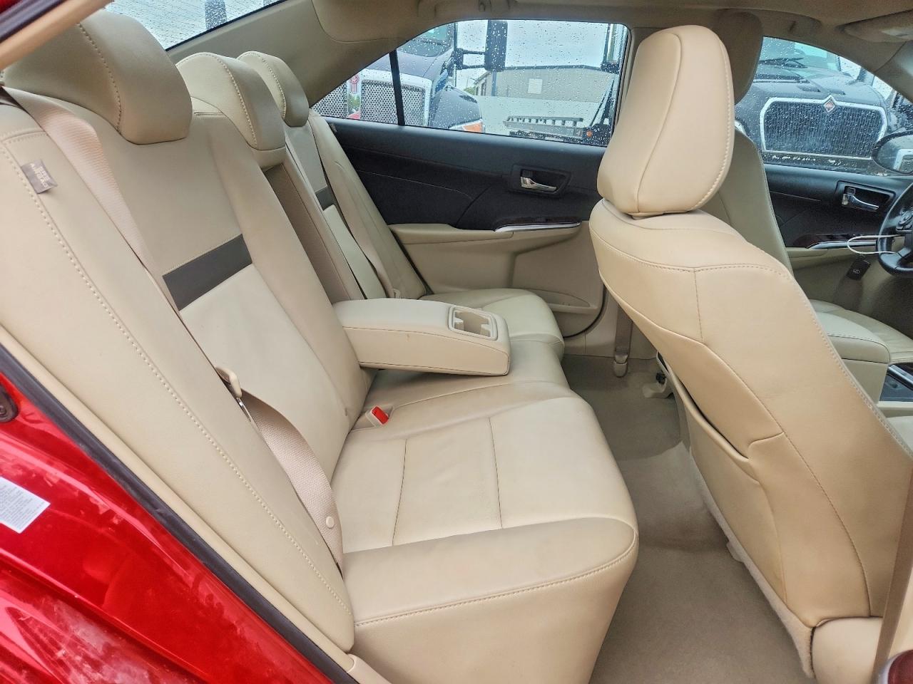 TOYOTA CAMRY 2013 — 11