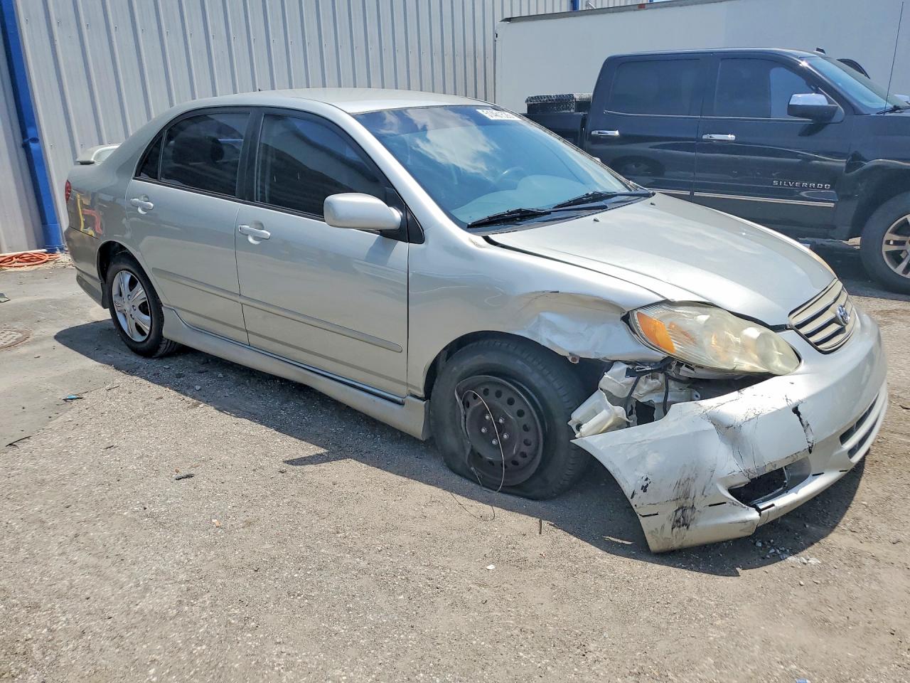 TOYOTA COROLLA 2004 — 5
