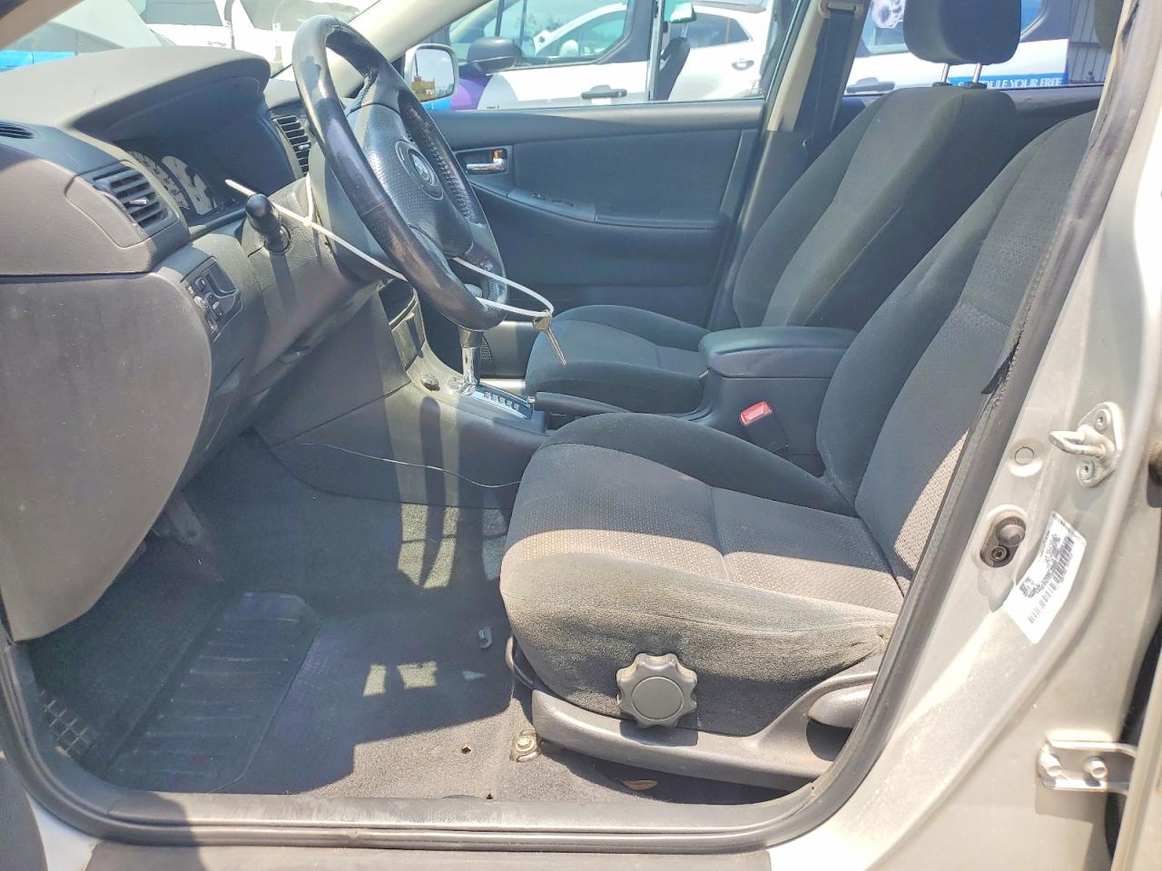 TOYOTA COROLLA 2004 — 8