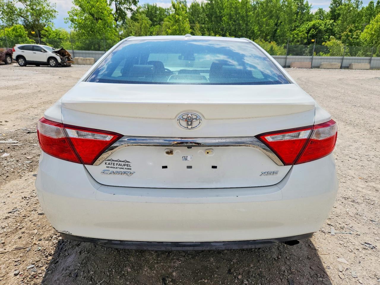 TOYOTA CAMRY 2015 — 7