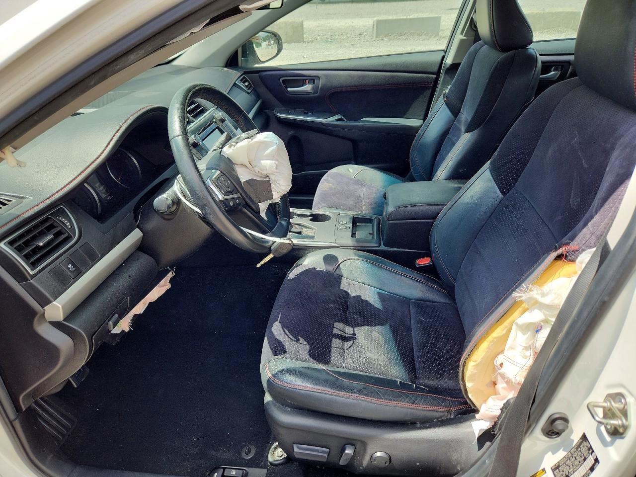 TOYOTA CAMRY 2015 — 8