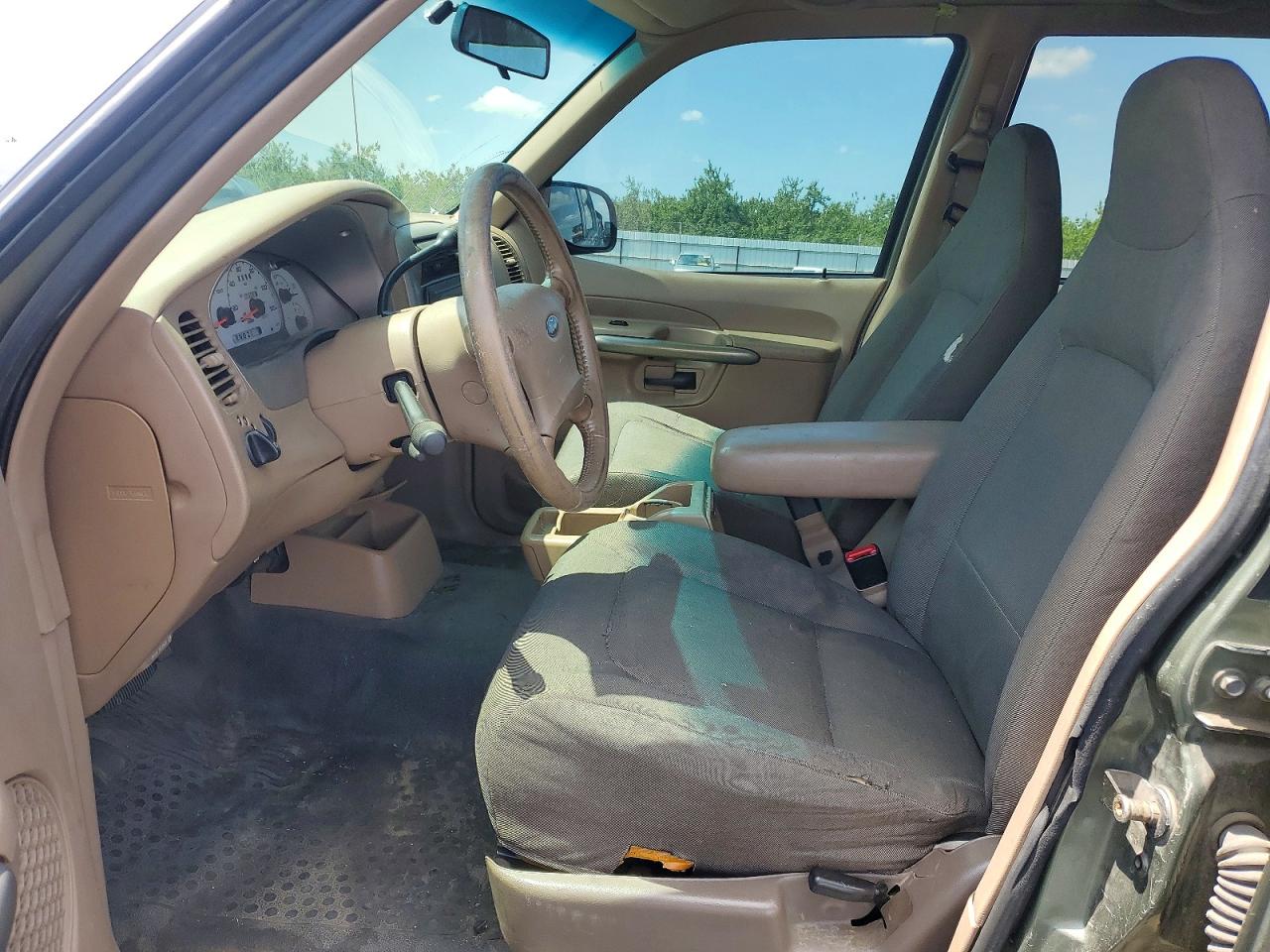 FORD EXPLORER SPORT TRAC 2001 — 8