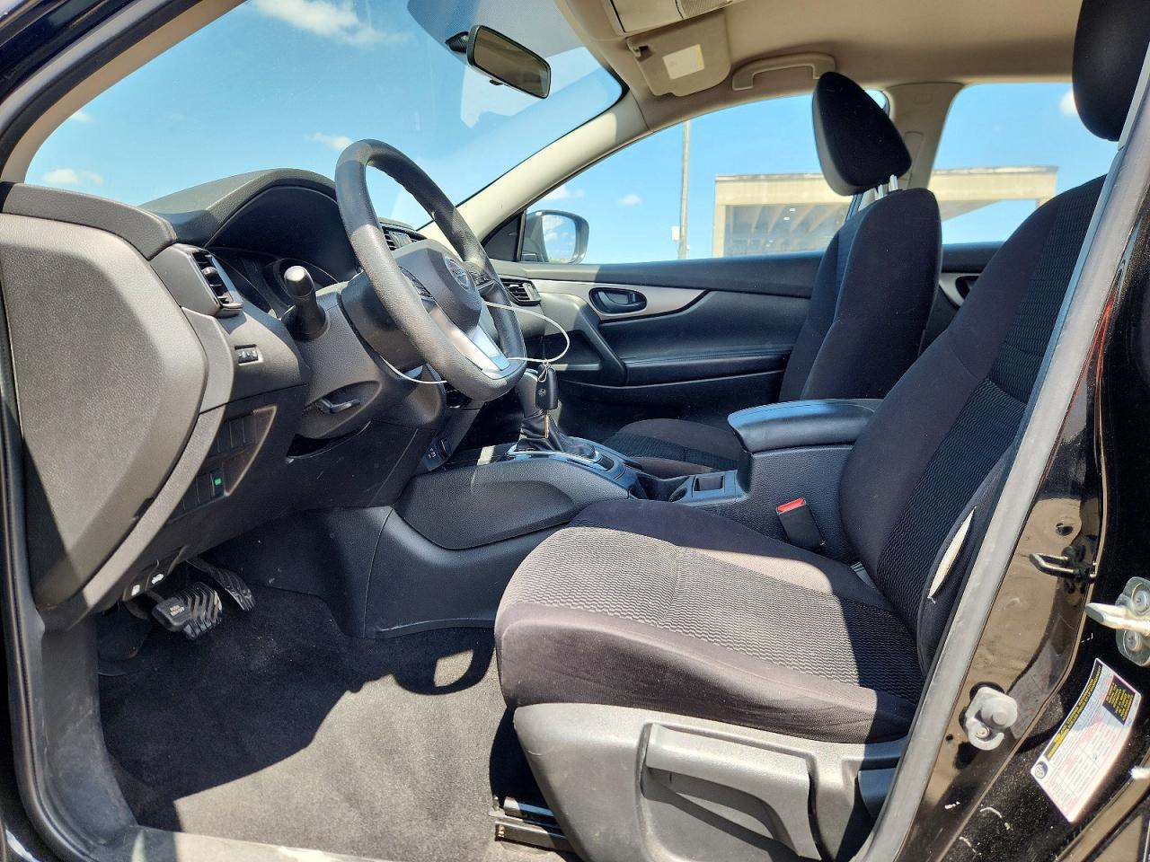 NISSAN ROGUE SPORT 2019 — 8
