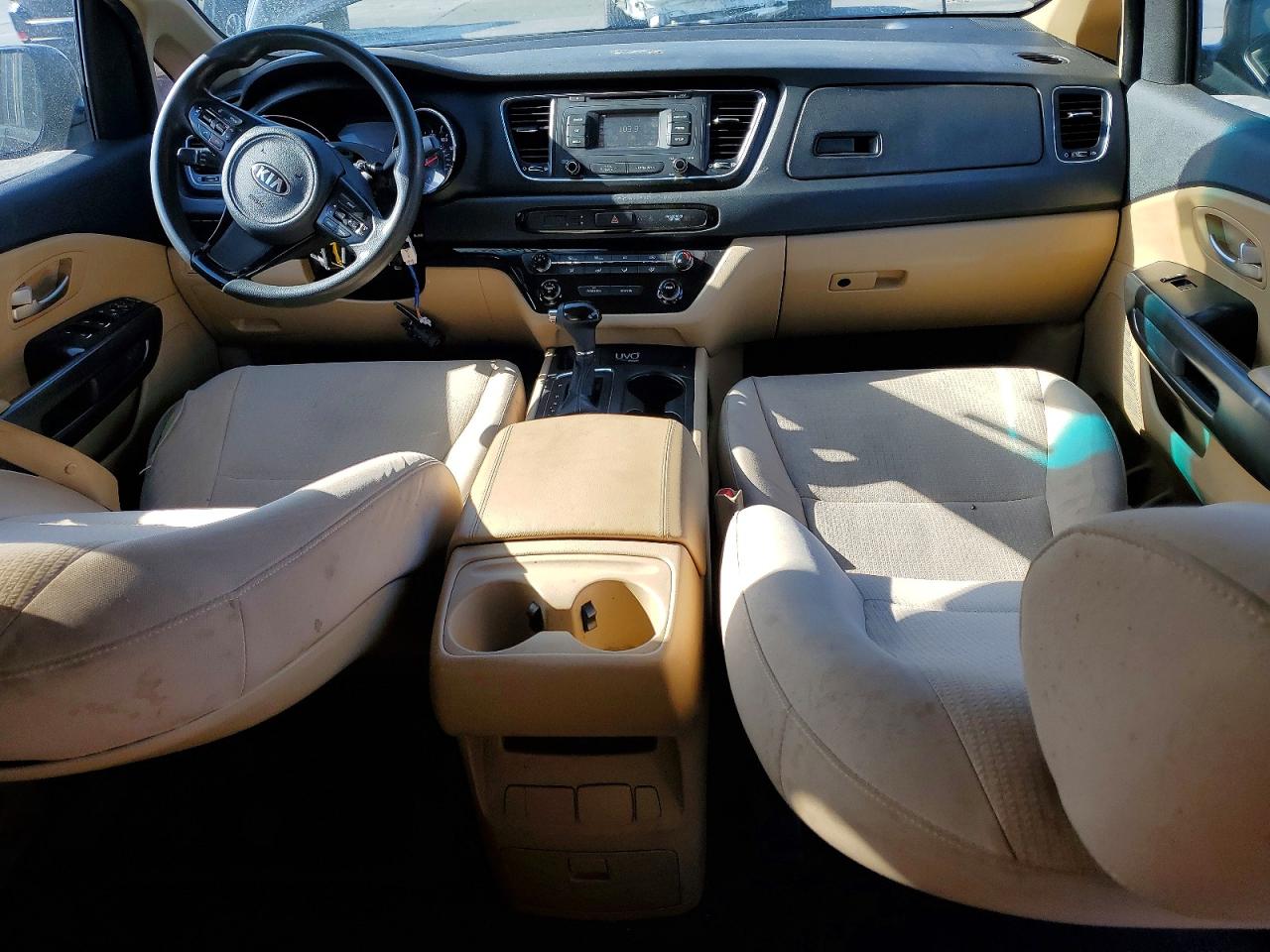 KIA SEDONA 2016 — 9
